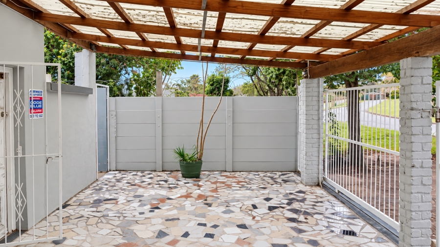 1 Bedroom Property for Sale in Beacon Bay Eastern Cape